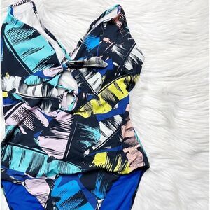 80's Geometric Keyhole One Piece Bathing Suit Blue & Purple Size Medium